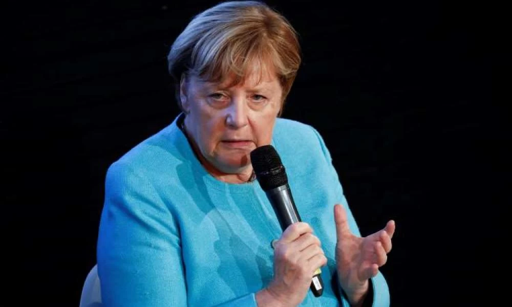 Μέρκελ για Μόρια: «Η στήριξη προς την Ελλάδα πρέπει να οργανωθεί σε ευρωπαϊκό επίπεδο»